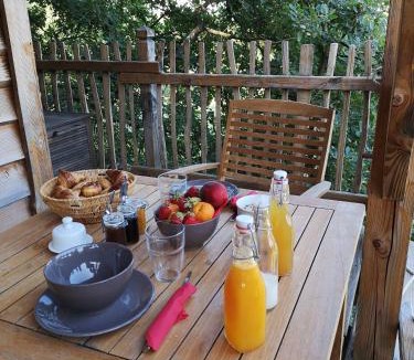 Saint-Andre-d'Olerargues House | Aura Cabana - Cabane spa perchée à 6 m de haut
