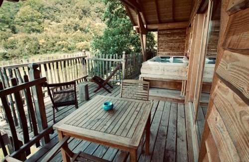 Saint-Andre-d'Olerargues House | Aura Cabana - Cabane spa perchée à 6 m de haut