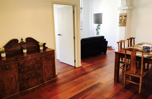 Te Aro House | Aura Hotel