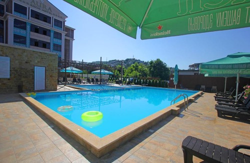 Loo Hotel | Aura Hotel