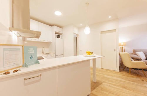 Old Town Apartment | Auriga - Holiday Apartment Rental Girona | Bravissimo