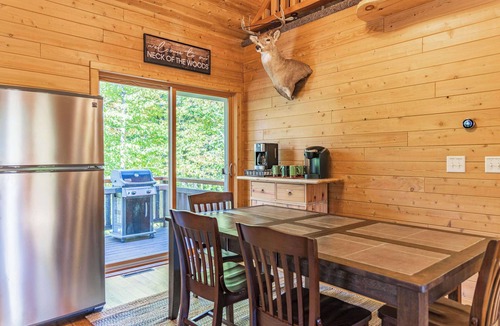Grand Marais Cabin | Aurora Basecamp at Pictured Rocks Sleeps 10