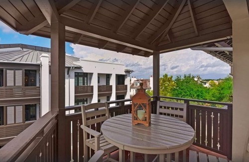 Rosemary Beach Condo | Aurora Beachy - Parkside Rosemary Beach