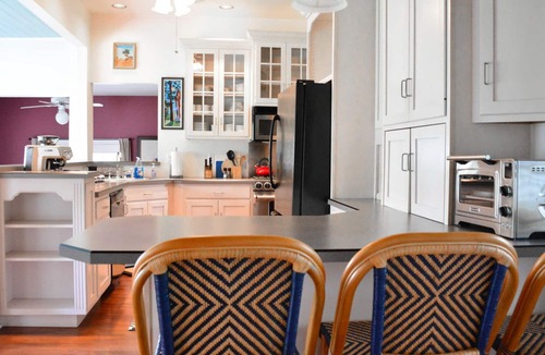 Town of Ledyard Cottage | Aurora Escape: "Spectacular Design Awaits You!"