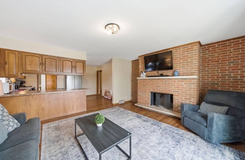 Aurora House | Aurora FHS Rental - Johnston Dr - Extended - 5 bedrooms