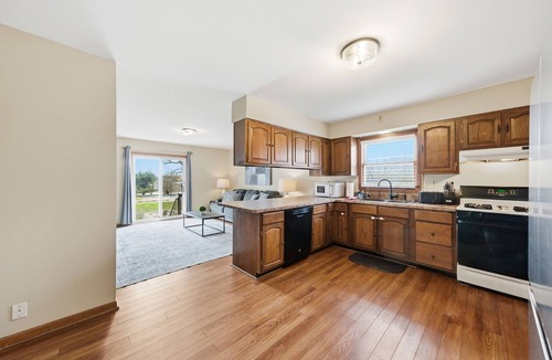 Aurora House | Aurora FHS Rental - Johnston Dr - Extended - 5 bedrooms