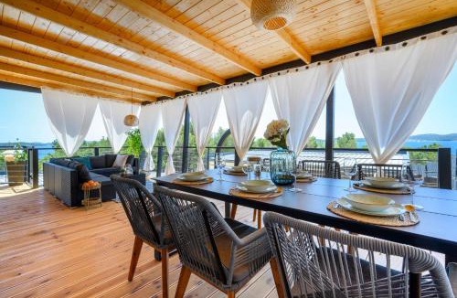 Drage Villa | Aurora - luxury mobile house with sundeck