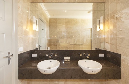 Pomonal House | Aurora Manor Rooms