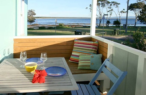 Currarong House | Aurora: quintessential beachfront couples getaway