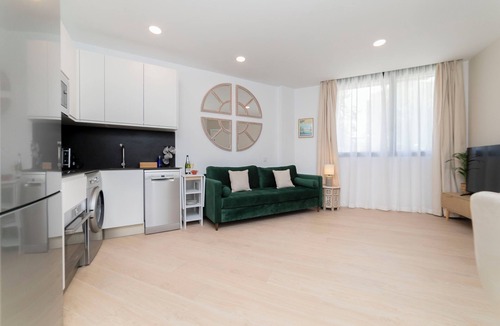 Carabanchel Hostel | Aurora Stays by Charming