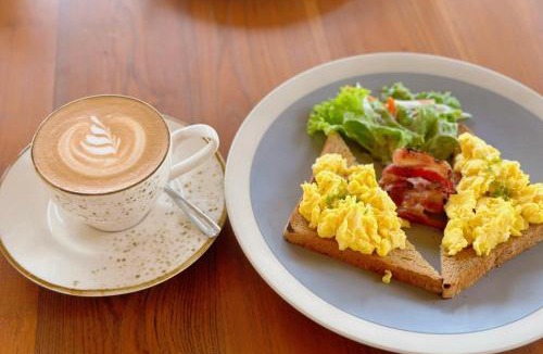 Pecatu Ski Chalet | Aurora Wonderland