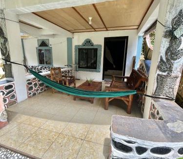 Bukit Lawang House | Aussie Inn Bukit Lawang