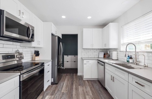 Windsor Hills House | Austin 3BR | Massage Chair + Firepit Retreat