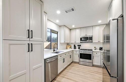 Austin House | Austin 3BR Retreat with Backyard