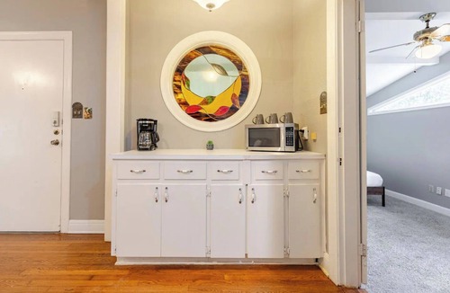 Cherrywood House | Austin Charm: 2Bed/2Ba/Flex Bungalow with office and deck. Central to Everything