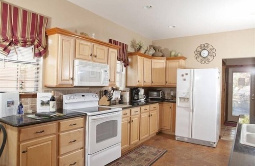 Long Branch Valley House | Austin City Limits Hill Country Serenity by Nature Preserve-Private Pool