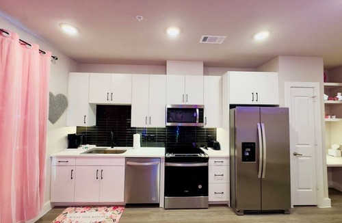 McNeil Apartment | Austin Comfort Near The Domain & Q2