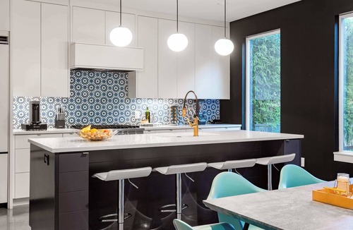 Holly Cottage | Austin Eastside 4BR Getaway With Patio & Mini Golf