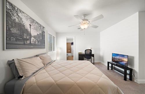 West Oak Hill House | Austin Epic Stay Yoga Gym BBQ Yard WiFi Games