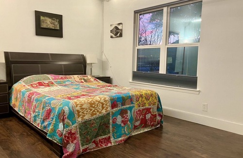 University Hills and Windsor Park Bed & Breakfast | Austin Garden Oasis