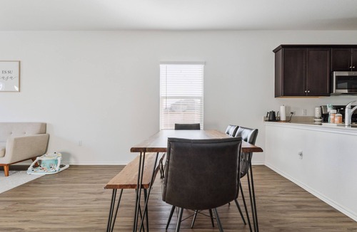 Del Valle House | Austin Getaway: Come, Stay, And Play! 4 Bedroom Home by RedAwning