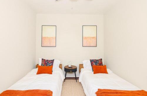 Austin House | Austin Getaway Patio, Games & Near Sixth Street