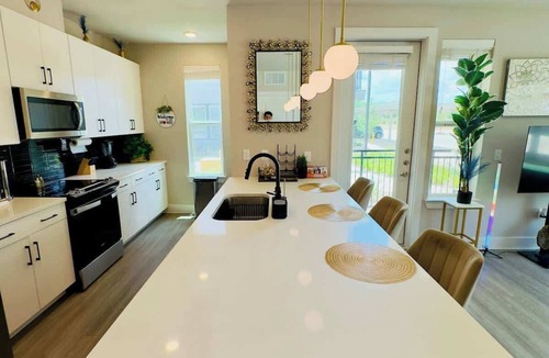 McNeil Apartment | Austin Group Ready 2BR | Near Domain | Gym & Pool