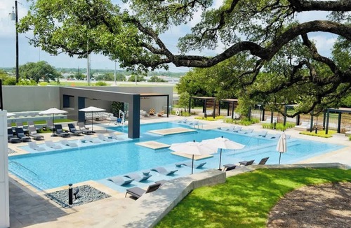 McNeil Apartment | Austin Group Ready 2BR | Near Domain | Gym & Pool