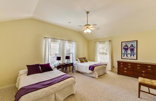 West Campus Apartment | Austin Guesthouse