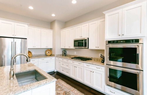 East Riverside - Oltorf Apartment | Austin Haven, wheelchair accessible, 5mins fr airport