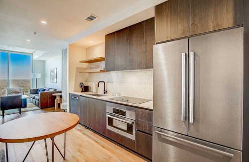 Rainey Street Historic District Condo | Austin hideaway in the heart of the city with rooftop pool, terrace, and gym