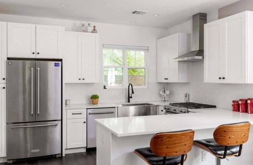 MLK House | Austin In the Green - Modern East Austin Bungalow with Backyard & Grill