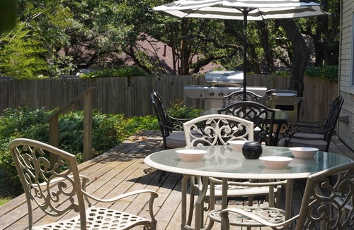 Lower Basin Lake Travis House | Austin Luxe Ranch-5 BR, Deck, Pools, Grill Fire Pit, Near Lakes, The Domain