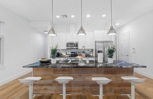 Rosewood House | Austin Luxury Escape