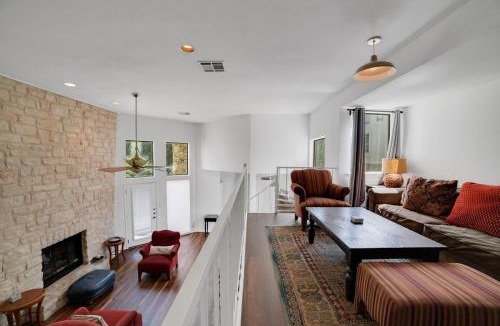Lakeway Apartment | Austin Luxury Hills 4BR Gated Home w Pool