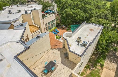Lakeway Apartment | Austin Luxury Hills 4BR Gated Home w Pool