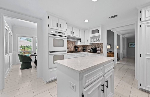 Saxony House | Austin Music Retreat - Spacious 5BR home w/private pool & game room near Austin