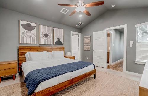 Foster Heights House | Austin Retreat Hot Tub and Relaxing Patio