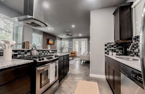 Foster Heights House | Austin Retreat Hot Tub and Relaxing Patio