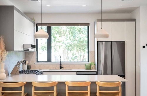 Austin House | Austin's Stylish Treetop Walkable Retreat!