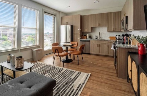 Scofield Farms Apartment | Austin Social Suite | 1BR Near The Domain | Pool