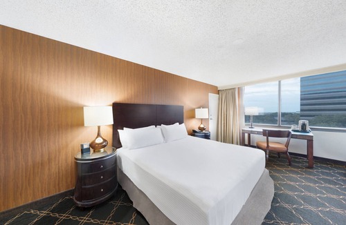 McKinney Hotel | Austin Southpark Hotel