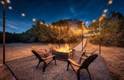 West Oak Hill House | Austin Spacious Haven - Pool Jacuzzi Firepit