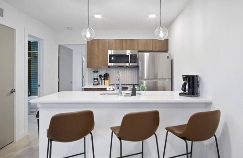 South Lamar Apartment | Austin State of the Art Unit 5 Min from Downtown