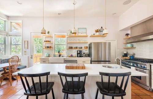Central East Austin House | Austin Summer Retreat l All King Beds l Private Yard l Centrally Located