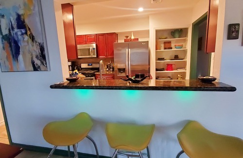 Parker Lane Hostel | Austin Uncommon Room Rentals