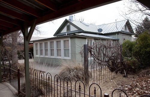 Marfa House | Austinite Marfa: Beautiful Minimalist Adobe, Walk to Downtown