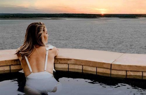 Eck Lane on the Lake House | AustinTeton's Resort in Austin, TX