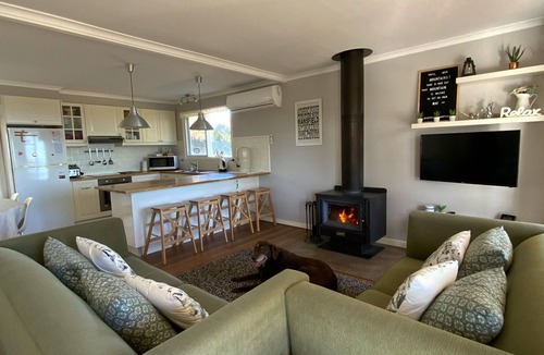 Tolmie House | Austracantha Cottage