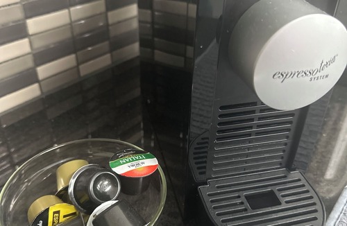 Dennington House | Austral Place 88 over Merri River